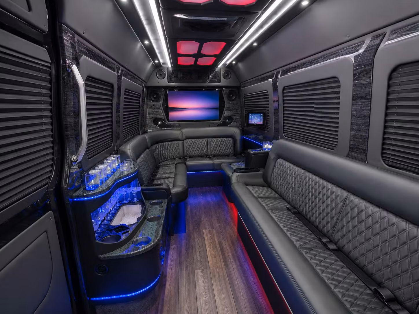 corporate and convention long distance transportation from pinellas park