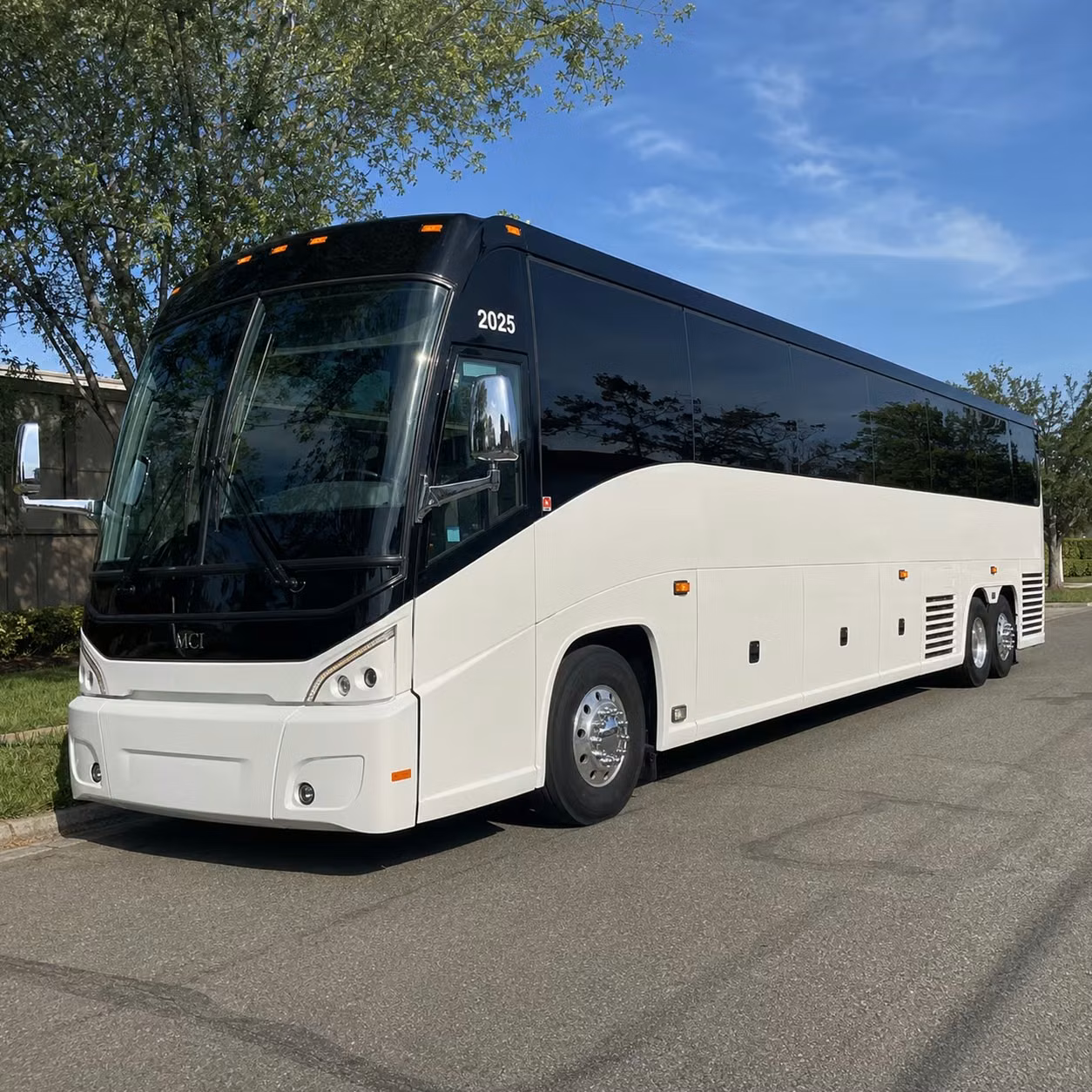 long distance charter bus trips from pinellas park to orlando and central florida